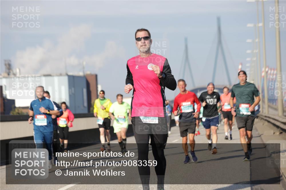 03.10.2025 - Köhlbrandbrückenlauf Jannik Wohlers http://msf.ph/oto/9083359 03.10.2025 09:55:46 Position 3 2941 meine-sportfotos.de