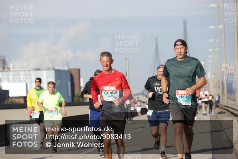 03.10.2025 - Köhlbrandbrückenlauf Jannik Wohlers http://msf.ph/oto/9083413 03.10.2025 09:55:49 Position 3 1038, 1501 meine-sportfotos.de