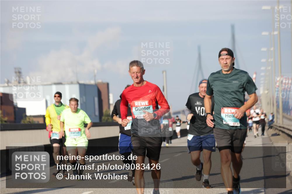 03.10.2025 - Köhlbrandbrückenlauf Jannik Wohlers http://msf.ph/oto/9083426 03.10.2025 09:55:49 Position 3 1038, 1501 meine-sportfotos.de