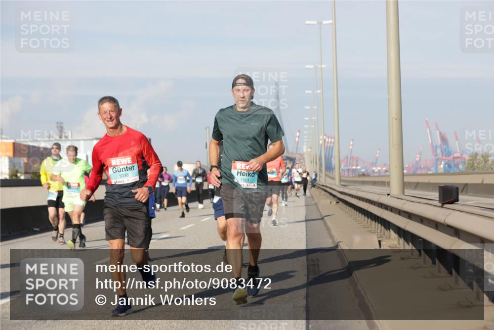 03.10.2025 - Köhlbrandbrückenlauf Jannik Wohlers http://msf.ph/oto/9083472 03.10.2025 09:55:51 Position 3 1038, 1501 meine-sportfotos.de