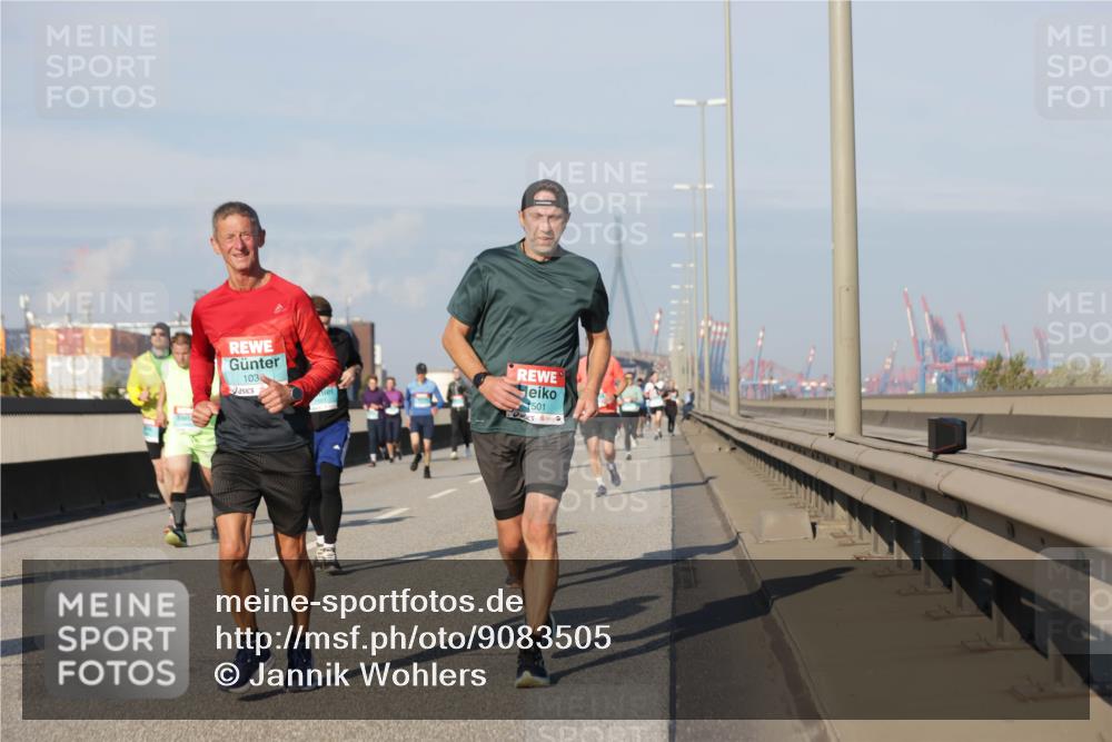 03.10.2025 - Köhlbrandbrückenlauf Jannik Wohlers http://msf.ph/oto/9083505 03.10.2025 09:55:51 Position 3 103, 501 meine-sportfotos.de