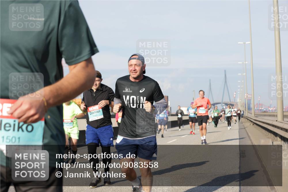 03.10.2025 - Köhlbrandbrückenlauf Jannik Wohlers http://msf.ph/oto/9083558 03.10.2025 09:55:54 Position 3 1501, 1681 meine-sportfotos.de