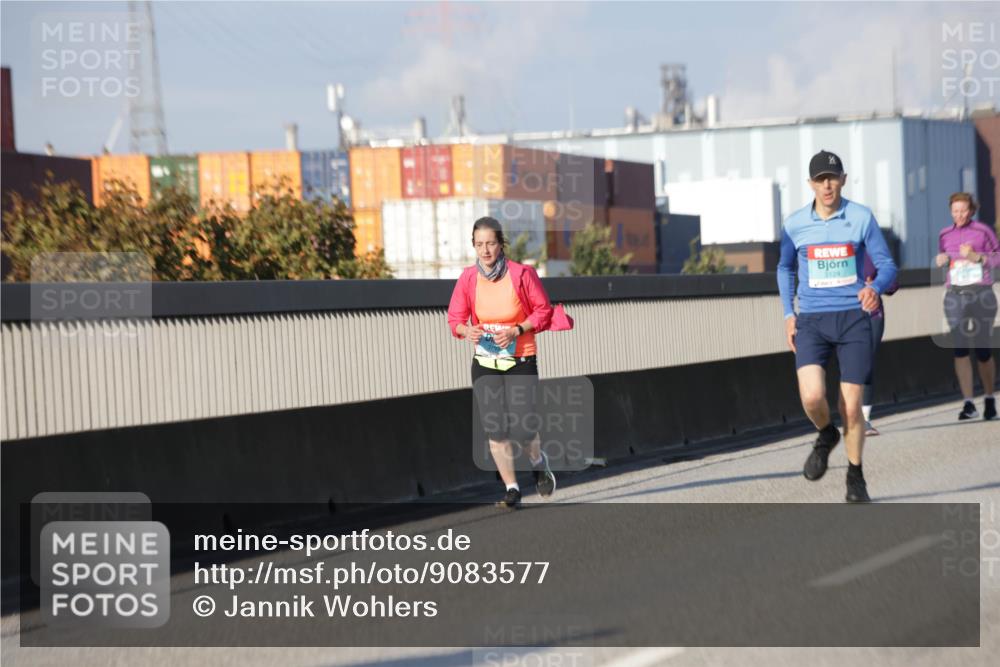 03.10.2025 - Köhlbrandbrückenlauf Jannik Wohlers http://msf.ph/oto/9083577 03.10.2025 09:55:55 Position 3  meine-sportfotos.de
