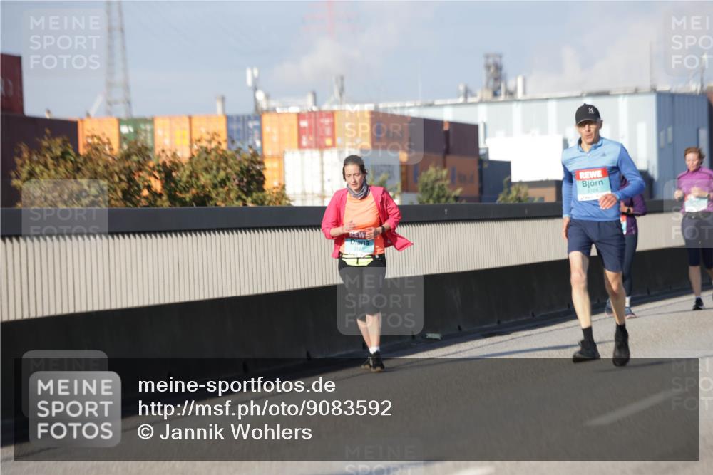 03.10.2025 - Köhlbrandbrückenlauf Jannik Wohlers http://msf.ph/oto/9083592 03.10.2025 09:55:55 Position 3 3197, 3124 meine-sportfotos.de