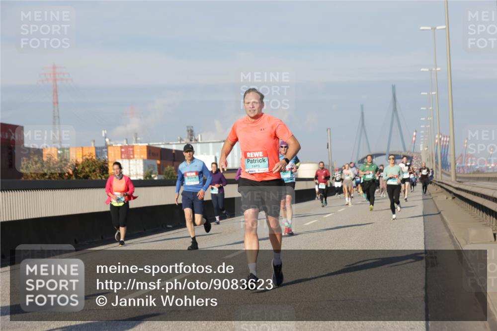 03.10.2025 - Köhlbrandbrückenlauf Jannik Wohlers http://msf.ph/oto/9083623 03.10.2025 09:55:56 Position 3 1973 meine-sportfotos.de