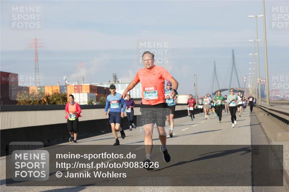 03.10.2025 - Köhlbrandbrückenlauf Jannik Wohlers http://msf.ph/oto/9083626 03.10.2025 09:55:56 Position 3 1973 meine-sportfotos.de