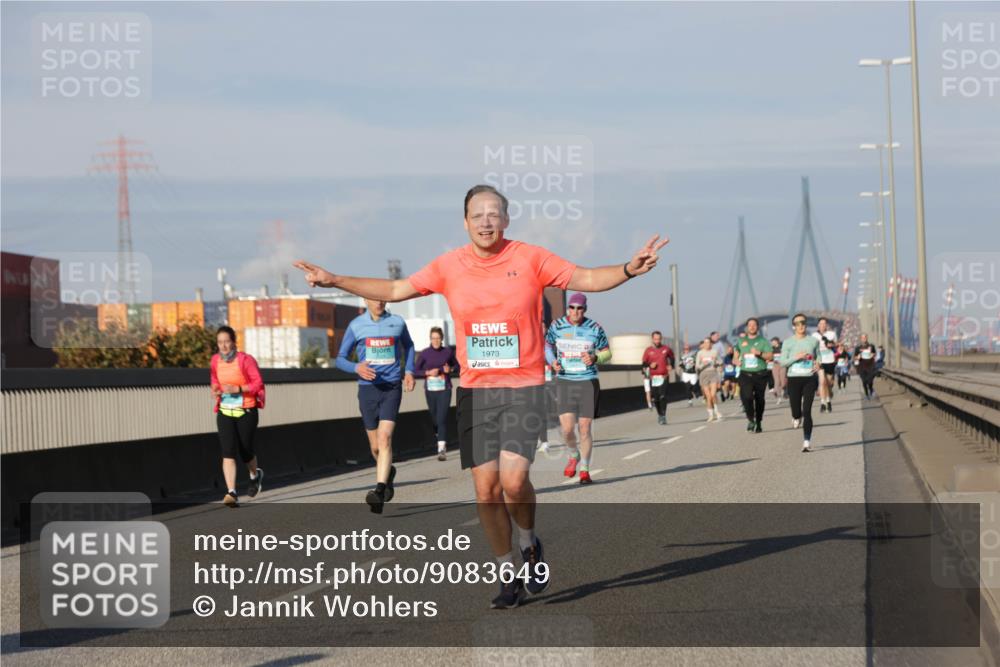 03.10.2025 - Köhlbrandbrückenlauf Jannik Wohlers http://msf.ph/oto/9083649 03.10.2025 09:55:57 Position 3 1973 meine-sportfotos.de