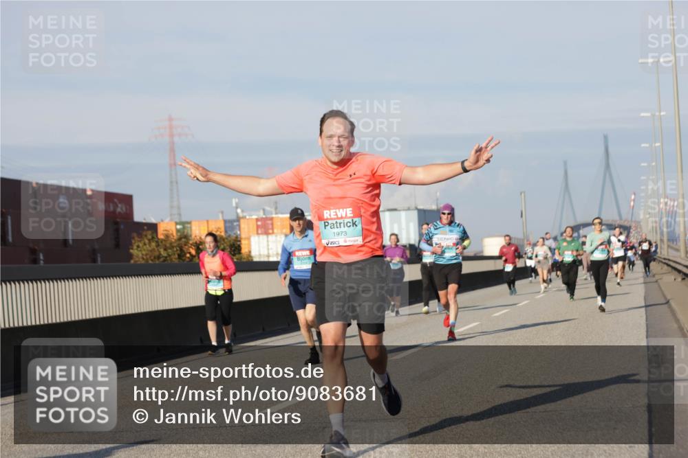 03.10.2025 - Köhlbrandbrückenlauf Jannik Wohlers http://msf.ph/oto/9083681 03.10.2025 09:55:57 Position 3 1973 meine-sportfotos.de