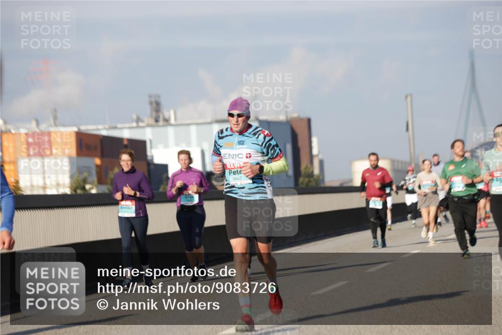 03.10.2025 - Köhlbrandbrückenlauf Jannik Wohlers http://msf.ph/oto/9083726 03.10.2025 09:55:58 Position 3 3457 meine-sportfotos.de