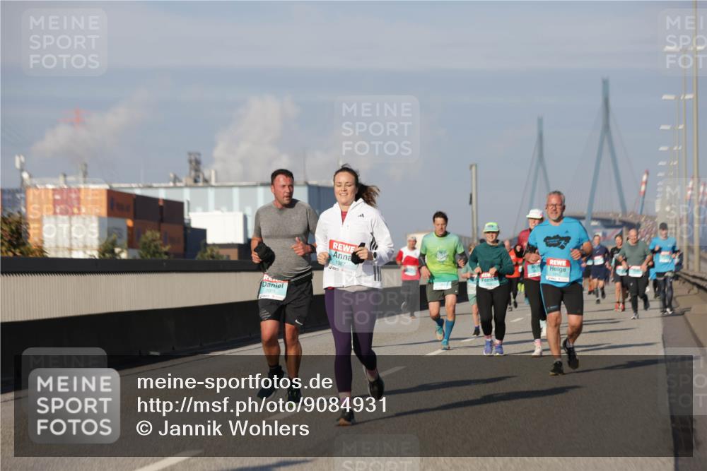 03.10.2025 - Köhlbrandbrückenlauf Jannik Wohlers http://msf.ph/oto/9084931 03.10.2025 09:56:35 Position 3 1015, 1387 meine-sportfotos.de
