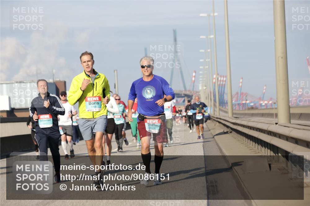 03.10.2025 - Köhlbrandbrückenlauf Jannik Wohlers http://msf.ph/oto/9086151 03.10.2025 09:57:09 Position 3 1611, 1768, 3406 meine-sportfotos.de