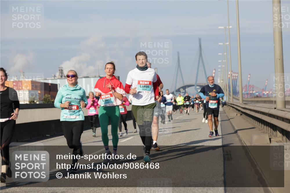 03.10.2025 - Köhlbrandbrückenlauf Jannik Wohlers http://msf.ph/oto/9086468 03.10.2025 09:57:16 Position 3 1514, 1206, 3208 meine-sportfotos.de