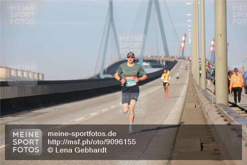03.10.2025 - Köhlbrandbrückenlauf Lena Gebhardt http://msf.ph/oto/9096155 03.10.2025 09:33:01 Position 2 1008, 4 meine-sportfotos.de
