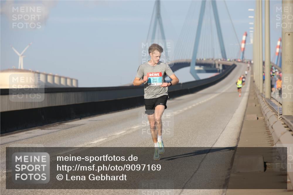 03.10.2025 - Köhlbrandbrückenlauf Lena Gebhardt http://msf.ph/oto/9097169 03.10.2025 09:33:37 Position 2 3782 meine-sportfotos.de