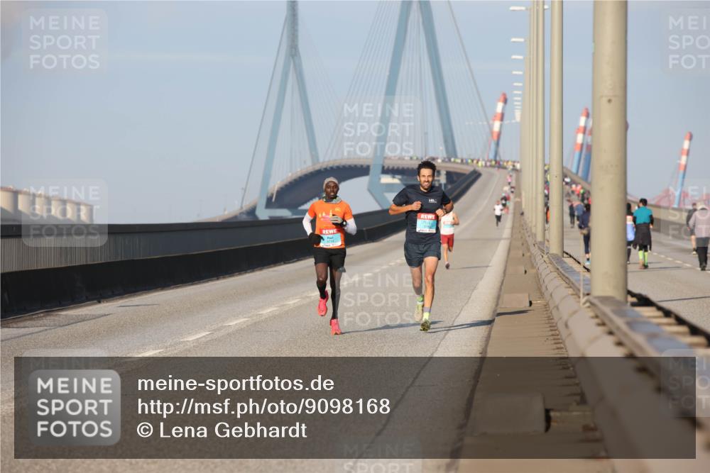 03.10.2025 - Köhlbrandbrückenlauf Lena Gebhardt http://msf.ph/oto/9098168 03.10.2025 09:34:19 Position 2 3714, 7 meine-sportfotos.de