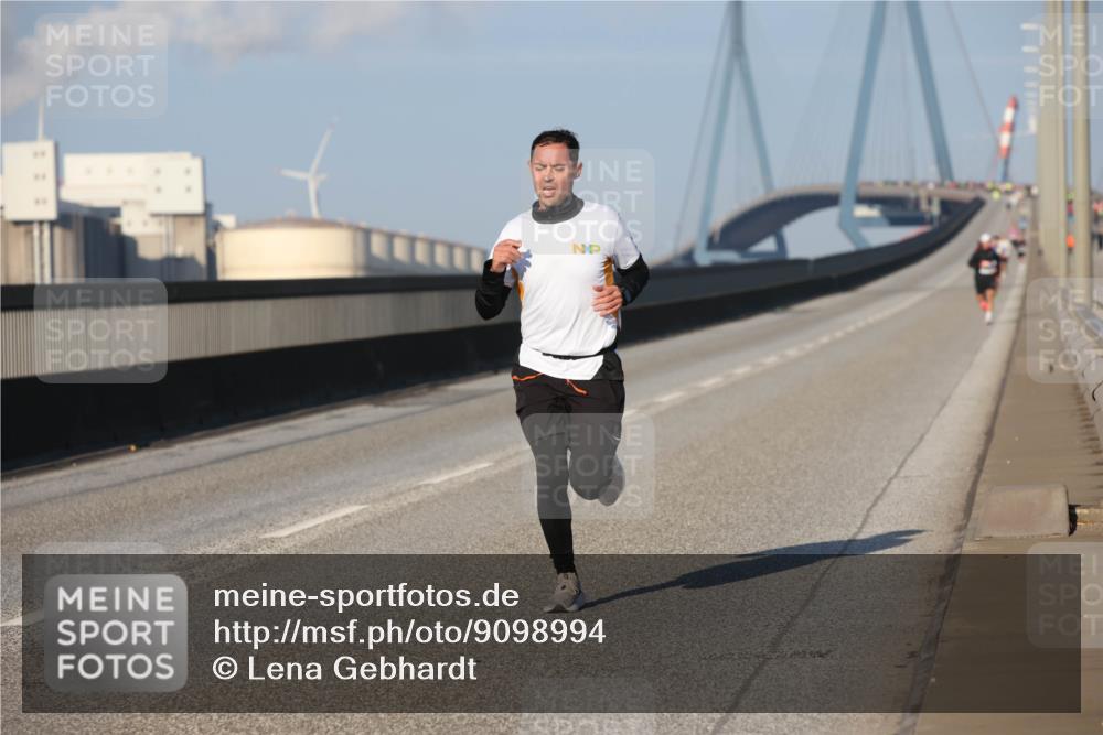 03.10.2025 - Köhlbrandbrückenlauf Lena Gebhardt http://msf.ph/oto/9098994 03.10.2025 09:35:08 Position 2  meine-sportfotos.de