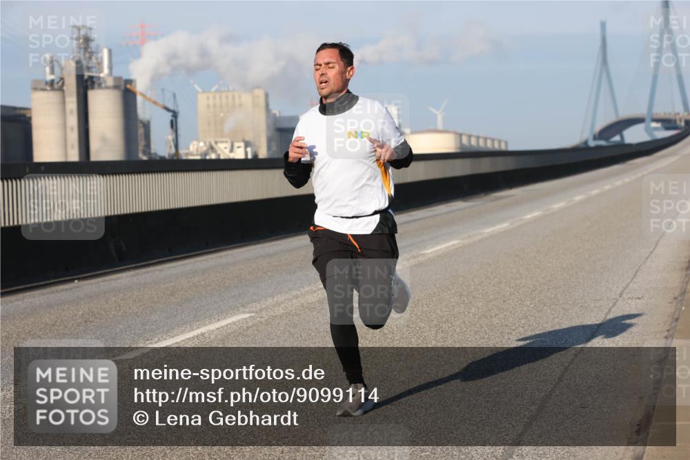 03.10.2025 - Köhlbrandbrückenlauf Lena Gebhardt http://msf.ph/oto/9099114 03.10.2025 09:35:10 Position 2  meine-sportfotos.de