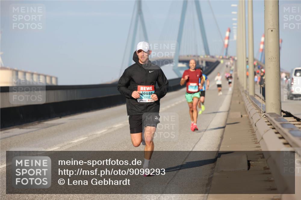 03.10.2025 - Köhlbrandbrückenlauf Lena Gebhardt http://msf.ph/oto/9099293 03.10.2025 09:35:26 Position 2 1062, 24 meine-sportfotos.de