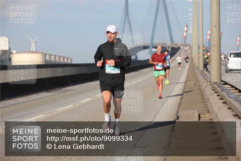 03.10.2025 - Köhlbrandbrückenlauf Lena Gebhardt http://msf.ph/oto/9099334 03.10.2025 09:35:27 Position 2 1062, 24, 7777 meine-sportfotos.de