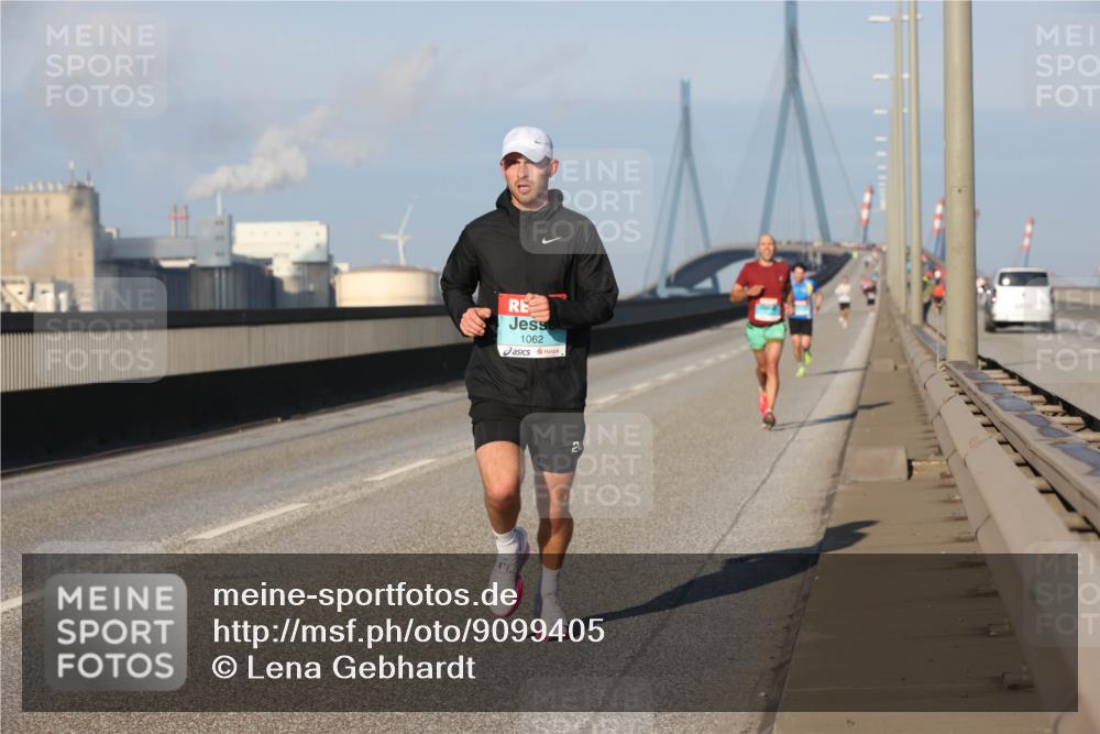 03.10.2025 - Köhlbrandbrückenlauf Lena Gebhardt http://msf.ph/oto/9099405 03.10.2025 09:35:28 Position 2 1062, 24 meine-sportfotos.de