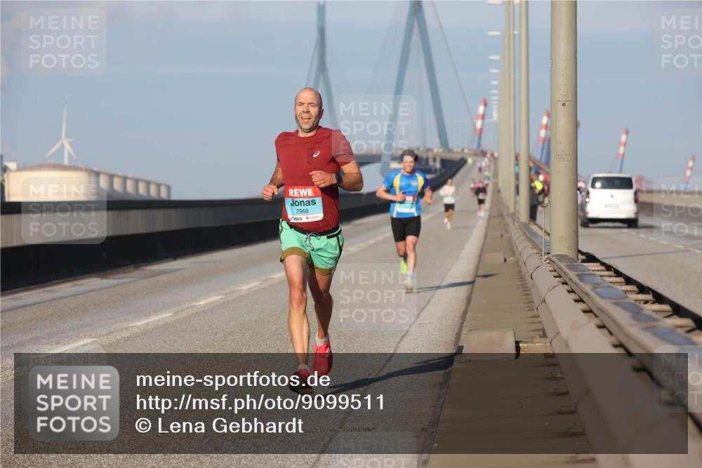 03.10.2025 - Köhlbrandbrückenlauf Lena Gebhardt http://msf.ph/oto/9099511 03.10.2025 09:35:31 Position 2 2968 meine-sportfotos.de