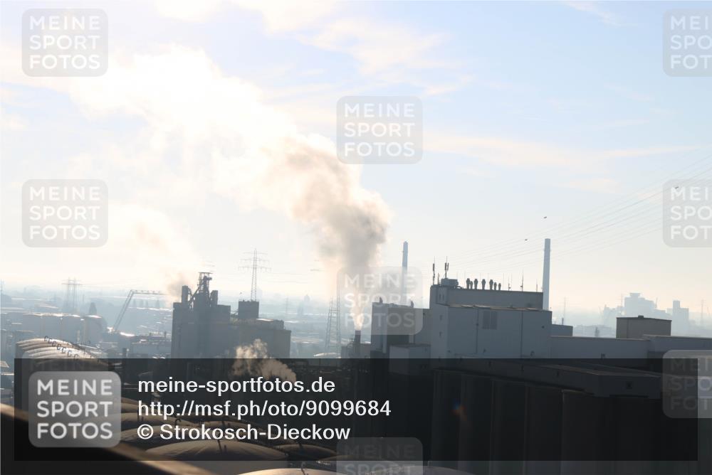 03.10.2025 - Köhlbrandbrückenlauf Strokosch-Dieckow http://msf.ph/oto/9099684 03.10.2025 09:09:47 Position 1  meine-sportfotos.de
