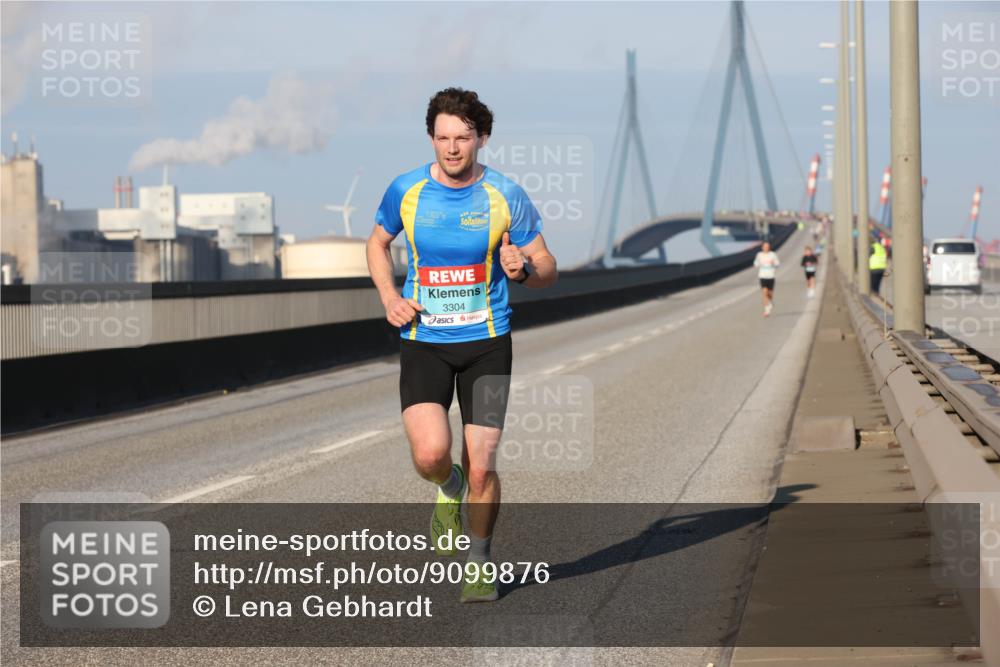 03.10.2025 - Köhlbrandbrückenlauf Lena Gebhardt http://msf.ph/oto/9099876 03.10.2025 09:35:37 Position 2 3304 meine-sportfotos.de