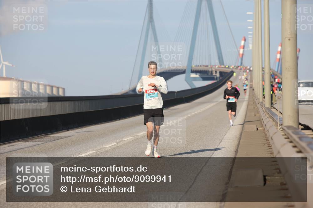 03.10.2025 - Köhlbrandbrückenlauf Lena Gebhardt http://msf.ph/oto/9099941 03.10.2025 09:35:48 Position 2  meine-sportfotos.de