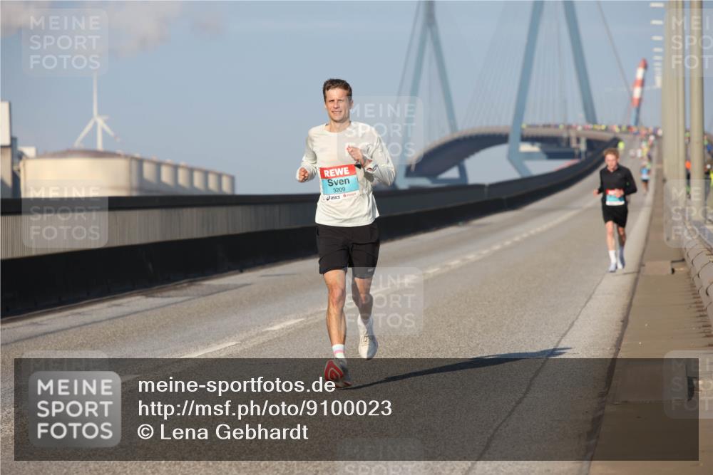 03.10.2025 - Köhlbrandbrückenlauf Lena Gebhardt http://msf.ph/oto/9100023 03.10.2025 09:35:50 Position 2 3209 meine-sportfotos.de