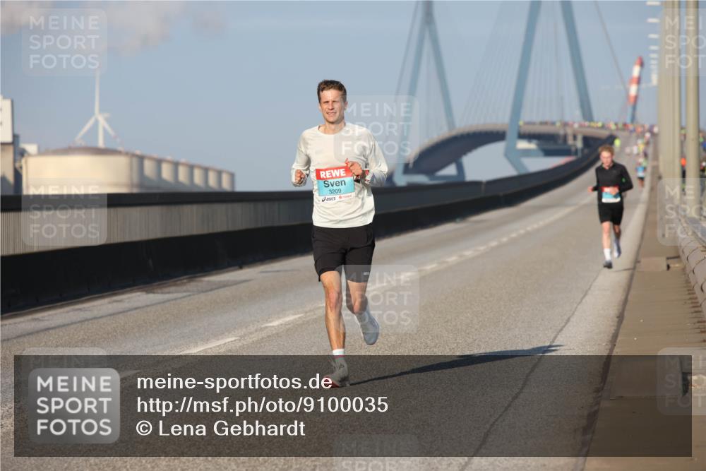 03.10.2025 - Köhlbrandbrückenlauf Lena Gebhardt http://msf.ph/oto/9100035 03.10.2025 09:35:50 Position 2 3209 meine-sportfotos.de