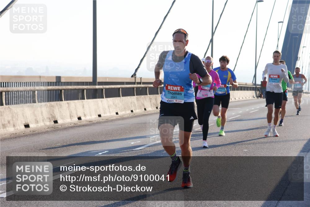 03.10.2025 - Köhlbrandbrückenlauf Strokosch-Dieckow http://msf.ph/oto/9100041 03.10.2025 09:18:13 Position 1 1041 meine-sportfotos.de