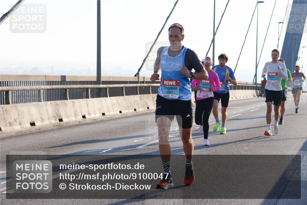 03.10.2025 - Köhlbrandbrückenlauf Strokosch-Dieckow http://msf.ph/oto/9100047 03.10.2025 09:18:13 Position 1 1041, 3203 meine-sportfotos.de