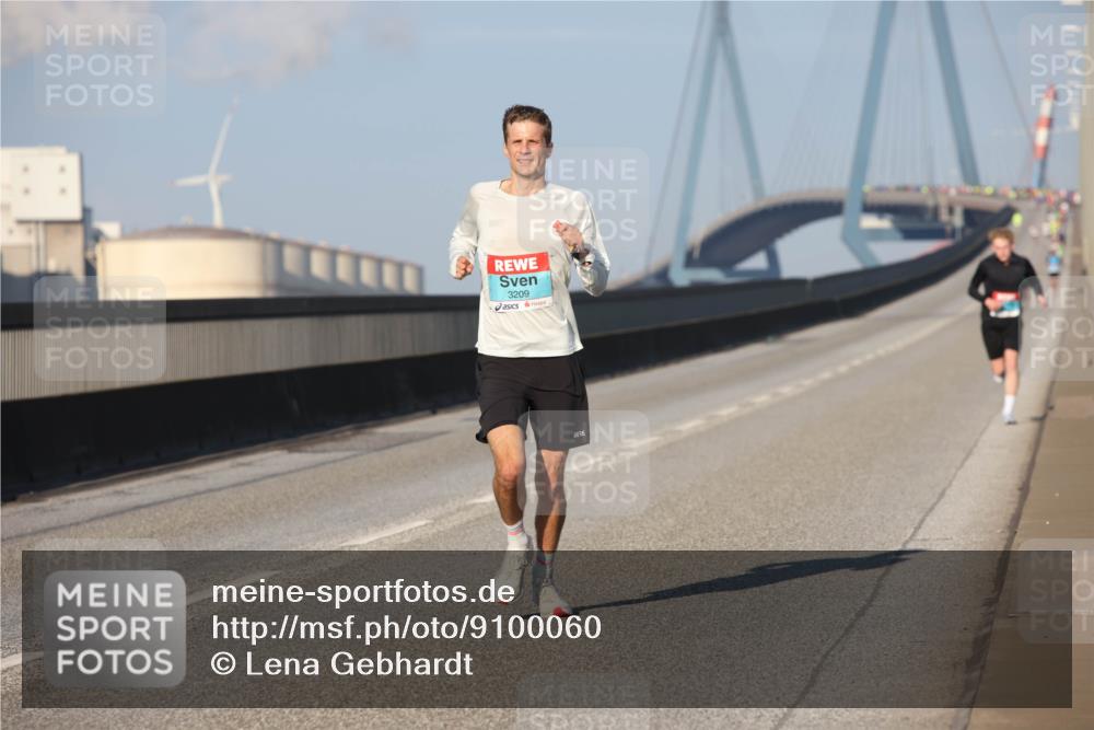 03.10.2025 - Köhlbrandbrückenlauf Lena Gebhardt http://msf.ph/oto/9100060 03.10.2025 09:35:51 Position 2 3209 meine-sportfotos.de