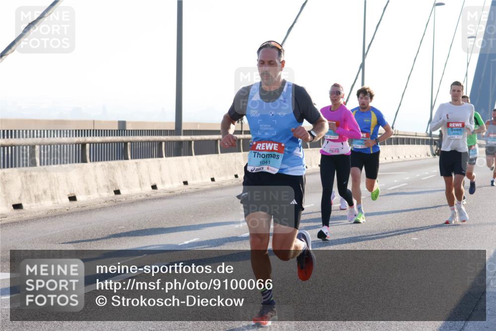 03.10.2025 - Köhlbrandbrückenlauf Strokosch-Dieckow http://msf.ph/oto/9100066 03.10.2025 09:18:13 Position 1 1041, 43 meine-sportfotos.de