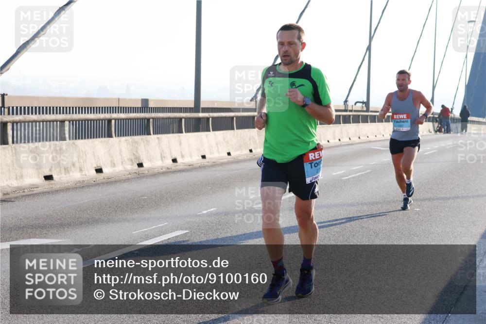 03.10.2025 - Köhlbrandbrückenlauf Strokosch-Dieckow http://msf.ph/oto/9100160 03.10.2025 09:18:17 Position 1  meine-sportfotos.de