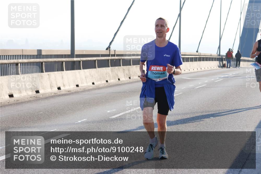 03.10.2025 - Köhlbrandbrückenlauf Strokosch-Dieckow http://msf.ph/oto/9100248 03.10.2025 09:18:32 Position 1 1032 meine-sportfotos.de