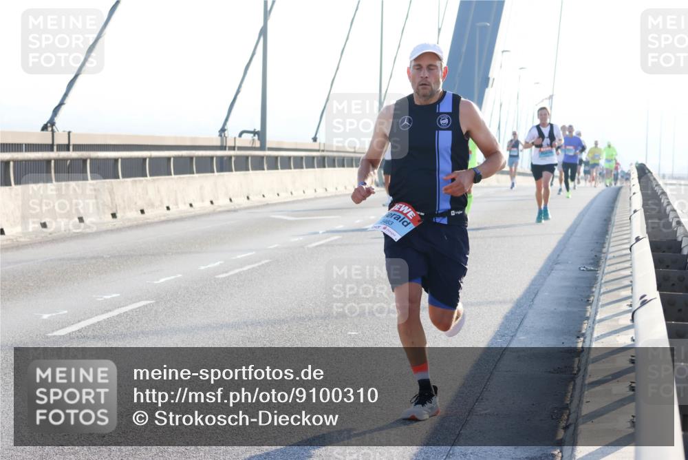 03.10.2025 - Köhlbrandbrückenlauf Strokosch-Dieckow http://msf.ph/oto/9100310 03.10.2025 09:18:34 Position 1 3463 meine-sportfotos.de