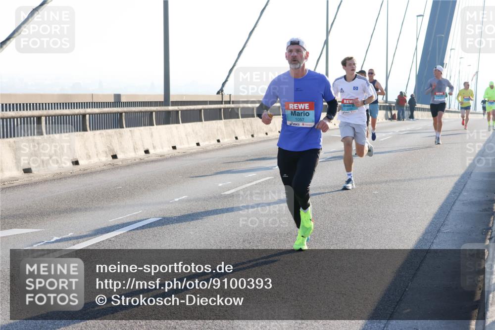 03.10.2025 - Köhlbrandbrückenlauf Strokosch-Dieckow http://msf.ph/oto/9100393 03.10.2025 09:18:46 Position 1 1057, 3154 meine-sportfotos.de
