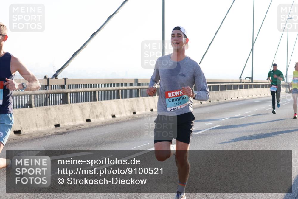 03.10.2025 - Köhlbrandbrückenlauf Strokosch-Dieckow http://msf.ph/oto/9100521 03.10.2025 09:18:52 Position 1 1174 meine-sportfotos.de