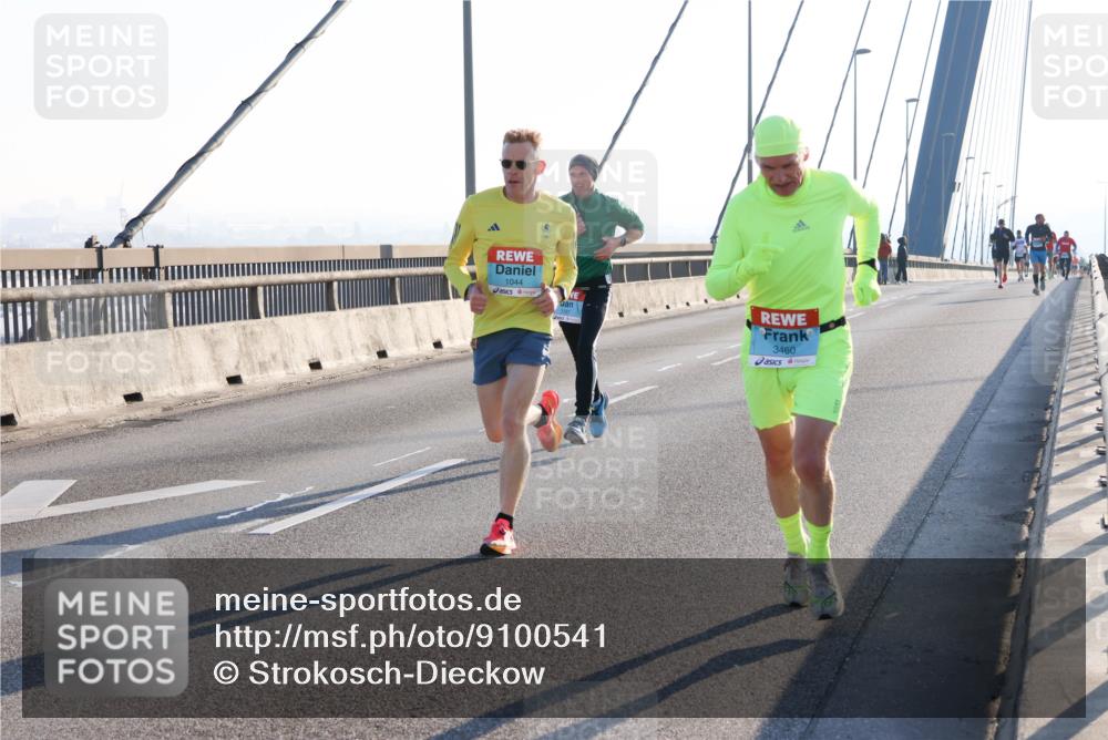 03.10.2025 - Köhlbrandbrückenlauf Strokosch-Dieckow http://msf.ph/oto/9100541 03.10.2025 09:18:55 Position 1 1044, 3460 meine-sportfotos.de