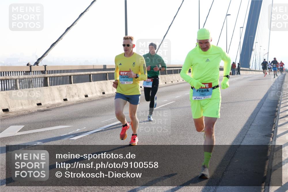 03.10.2025 - Köhlbrandbrückenlauf Strokosch-Dieckow http://msf.ph/oto/9100558 03.10.2025 09:18:56 Position 1 1044, 3460 meine-sportfotos.de