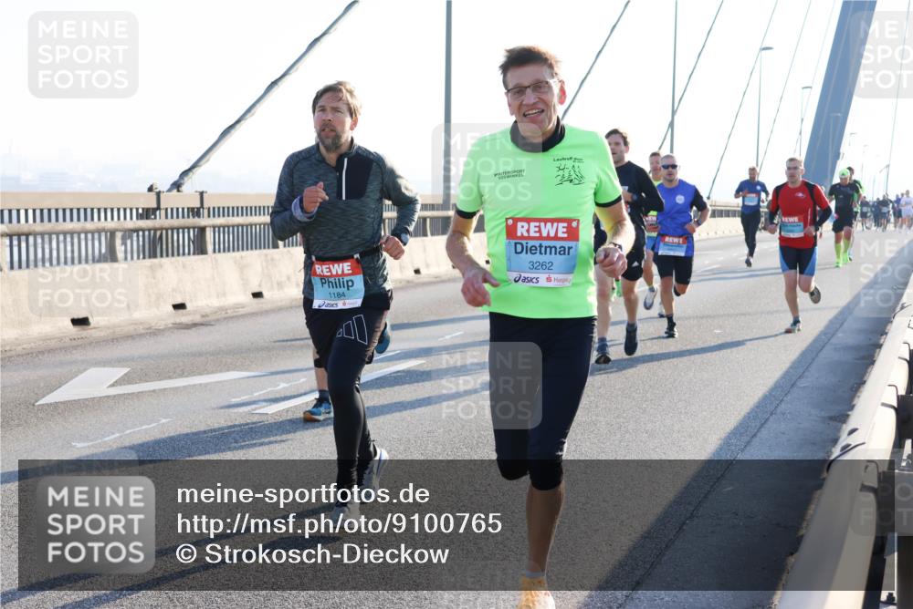 03.10.2025 - Köhlbrandbrückenlauf Strokosch-Dieckow http://msf.ph/oto/9100765 03.10.2025 09:19:54 Position 1 1184, 3262 meine-sportfotos.de