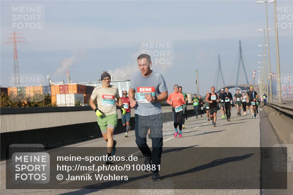 03.10.2025 - Köhlbrandbrückenlauf Jannik Wohlers http://msf.ph/oto/9100881 03.10.2025 09:48:43 Position 3 1776 meine-sportfotos.de