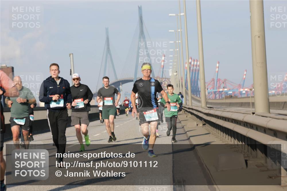 03.10.2025 - Köhlbrandbrückenlauf Jannik Wohlers http://msf.ph/oto/9101112 03.10.2025 09:48:50 Position 3  meine-sportfotos.de