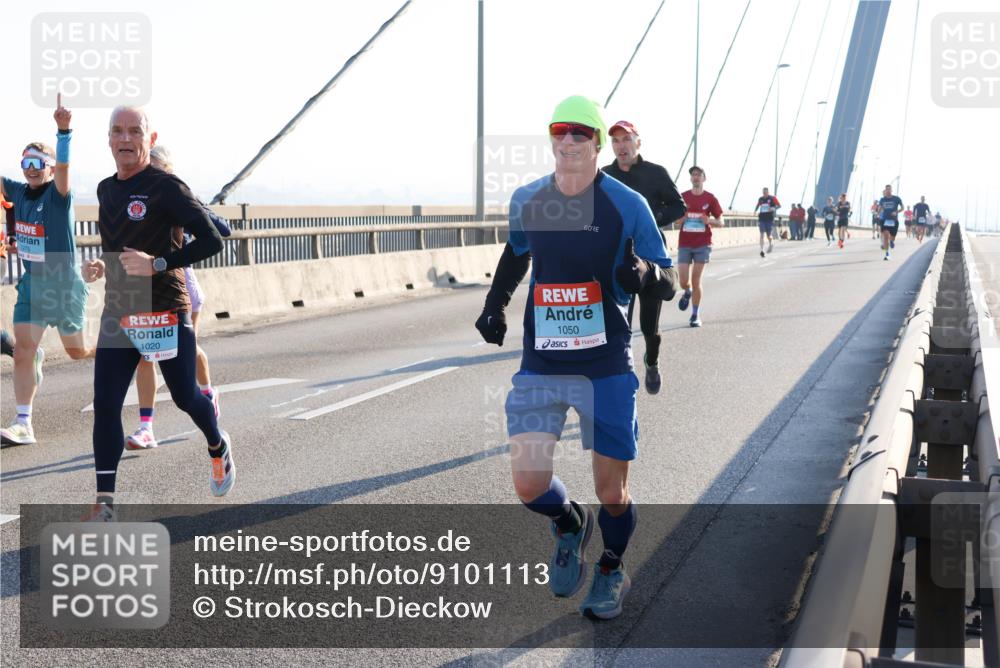 03.10.2025 - Köhlbrandbrückenlauf Strokosch-Dieckow http://msf.ph/oto/9101113 03.10.2025 09:20:30 Position 1 860, 1020, 1050 meine-sportfotos.de