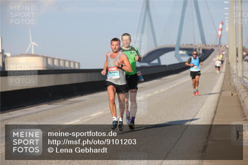 03.10.2025 - Köhlbrandbrückenlauf Lena Gebhardt http://msf.ph/oto/9101203 03.10.2025 09:36:31 Position 2 1022, 270 meine-sportfotos.de