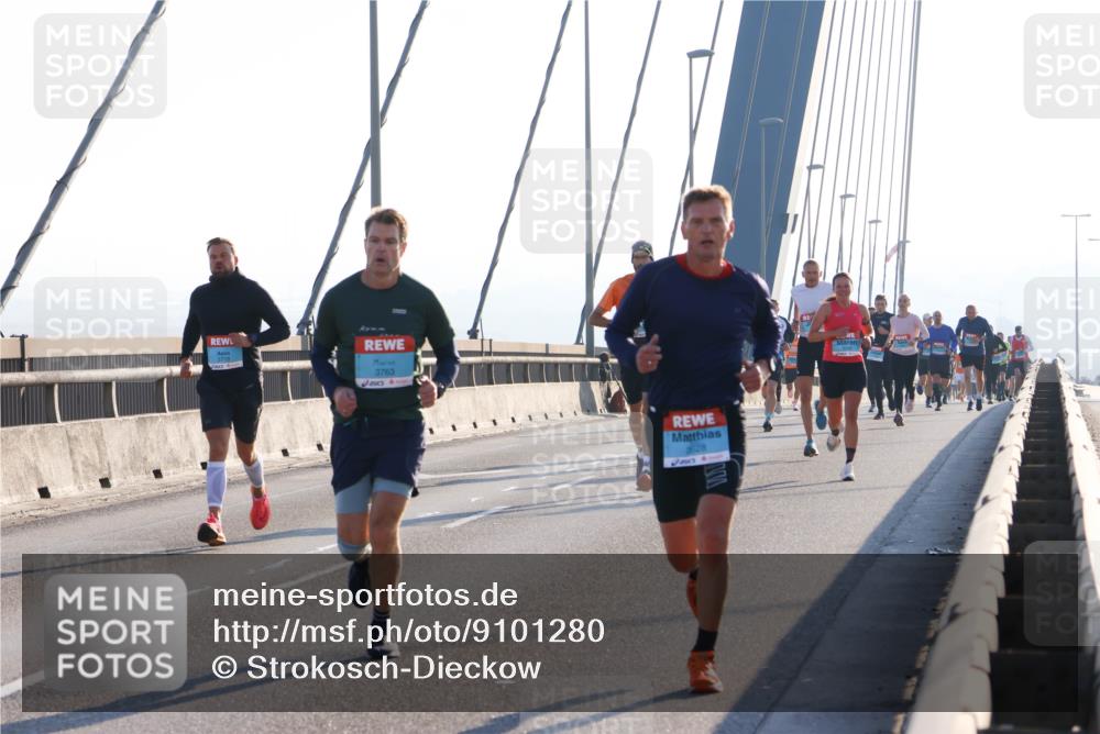 03.10.2025 - Köhlbrandbrückenlauf Strokosch-Dieckow http://msf.ph/oto/9101280 03.10.2025 09:20:43 Position 1 3763, 628 meine-sportfotos.de
