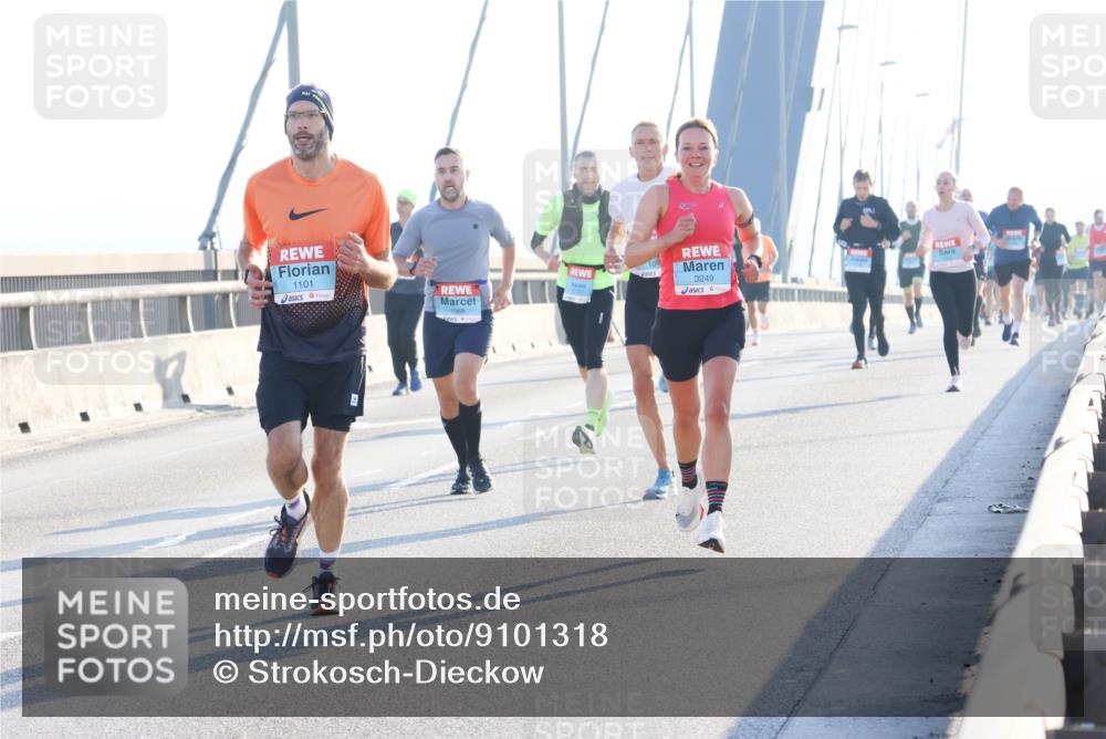 03.10.2025 - Köhlbrandbrückenlauf Strokosch-Dieckow http://msf.ph/oto/9101318 03.10.2025 09:20:47 Position 1 1101, 1069, 3249 meine-sportfotos.de