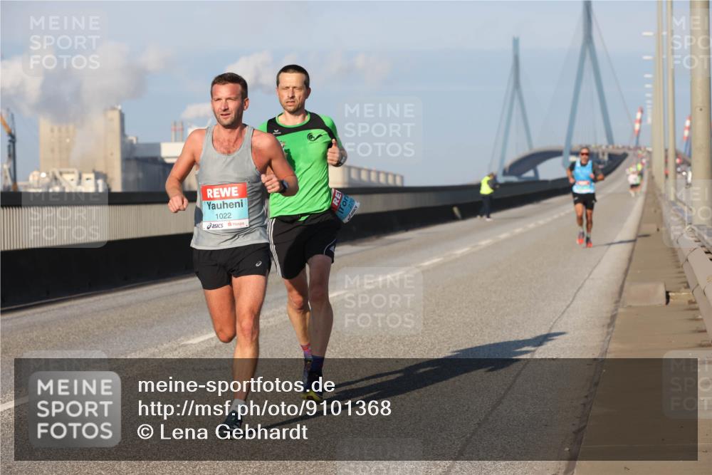 03.10.2025 - Köhlbrandbrückenlauf Lena Gebhardt http://msf.ph/oto/9101368 03.10.2025 09:36:34 Position 2 1022 meine-sportfotos.de
