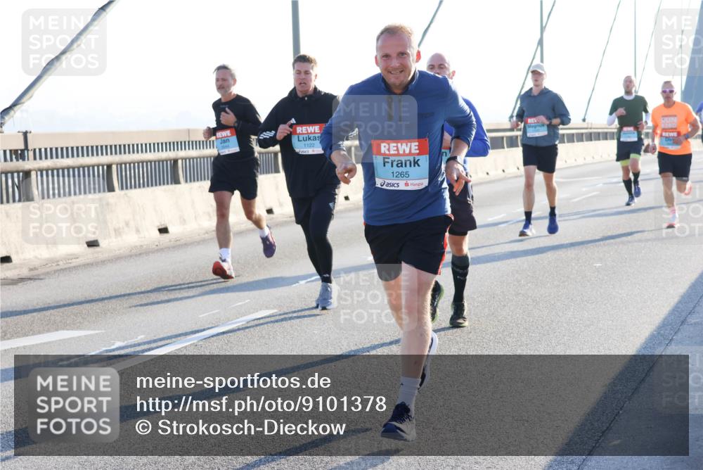 03.10.2025 - Köhlbrandbrückenlauf Strokosch-Dieckow http://msf.ph/oto/9101378 03.10.2025 09:21:01 Position 1 1122, 1265 meine-sportfotos.de